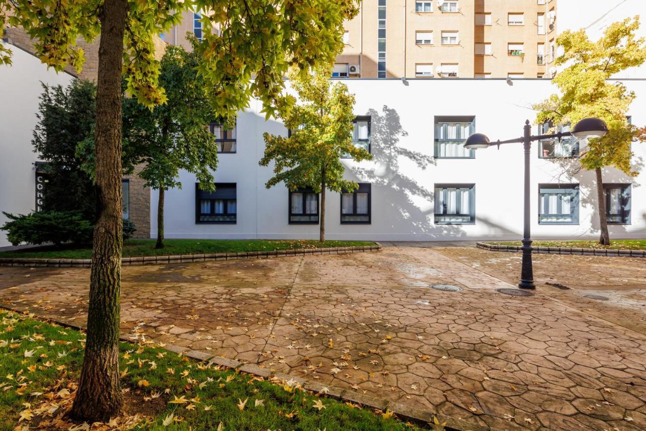 Apartamentos Congreso, Parking Gratuito Логроньо Екстериор снимка