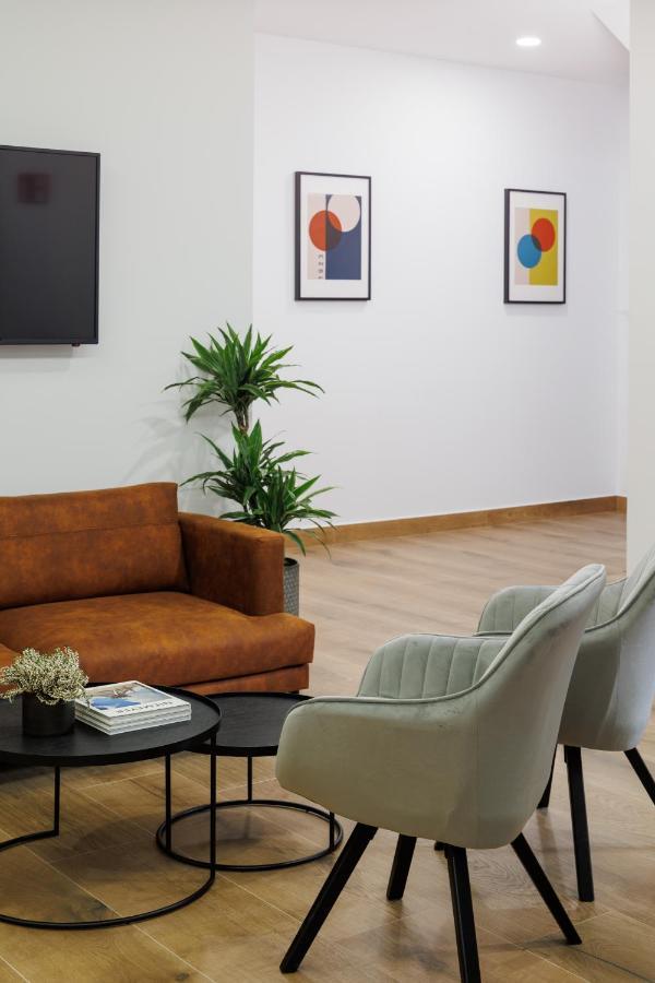 Apartamentos Congreso, Parking Gratuito Логроньо Екстериор снимка